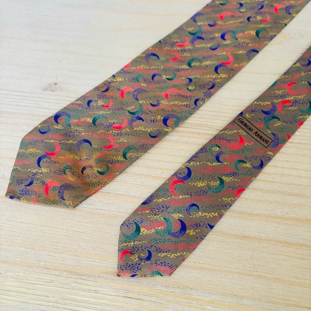 Giorgio Armani Mens Designer Vintage Gold Brown Crescent Moon Abstract‎ Tie Silk